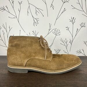 Aston Grey Suede Chukkas
